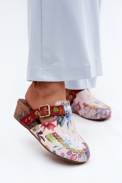 Chaussons en cuir pour femmes avec plateforme et fleurs de différentes couleurs