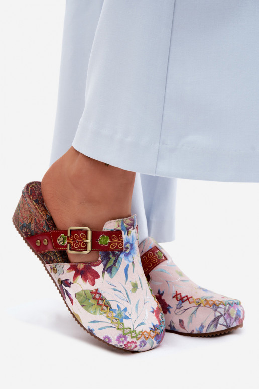 Chaussons en cuir pour femmes avec plateforme et fleurs de différentes couleurs