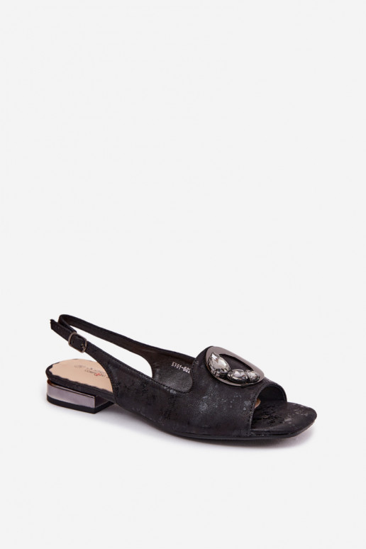Sandales plates pour femmes avec ornements en couleur noire