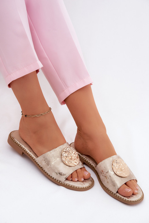 Pantoufles pour femmes Avec des décorations Detalem avec des talons larges KV61-6034 couleur dorée