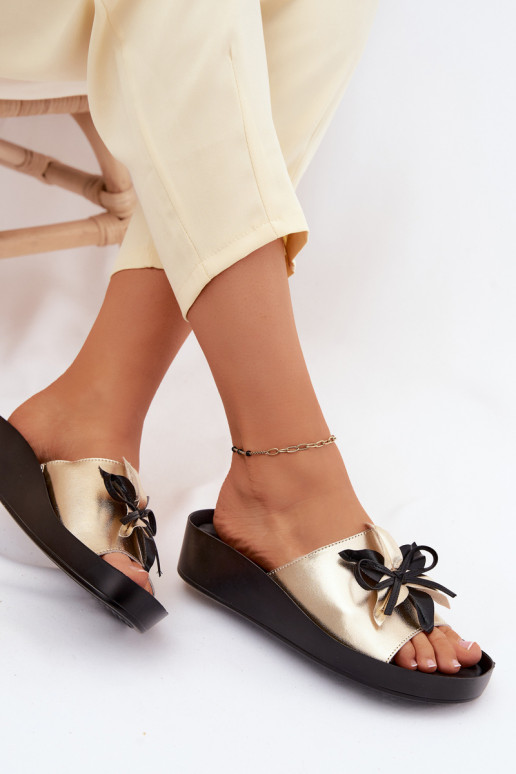 Chaussons en cuir avec ornements S.Barski KV61-6044 doré