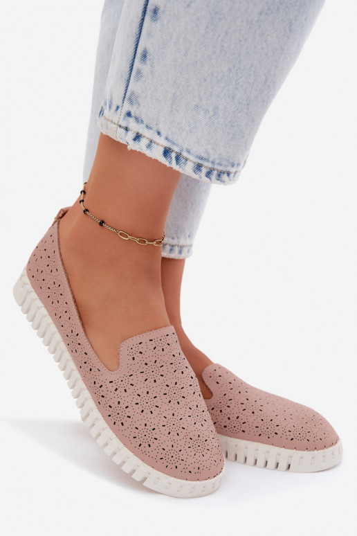 avec des éléments ajourés Un modèle convaincant chaussures Féminin couleur rose Salty