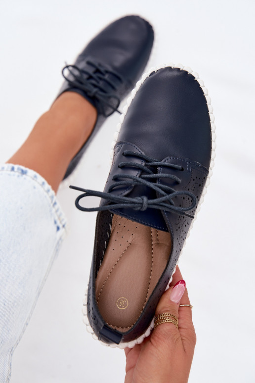 Chaussures perforées bleu marine avec lacets Pearla