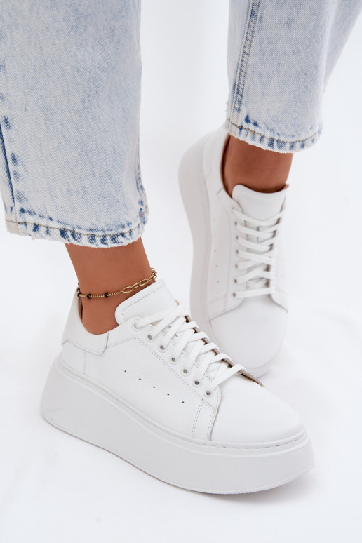 Peau Chaussures modèle baskets Féminin avec une plateforme Zazoo N408S2 couleur blanche