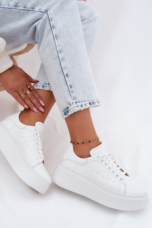 Peau Chaussures modèle baskets Féminin avec une plateforme Zazoo N408S2 couleur blanche