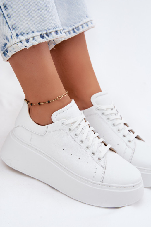 Peau Chaussures modèle baskets Féminin avec une plateforme Zazoo N408S2 couleur blanche