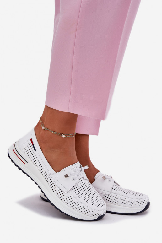 Peau chaussures Féminin avec une plateforme couleur blanche Violeth