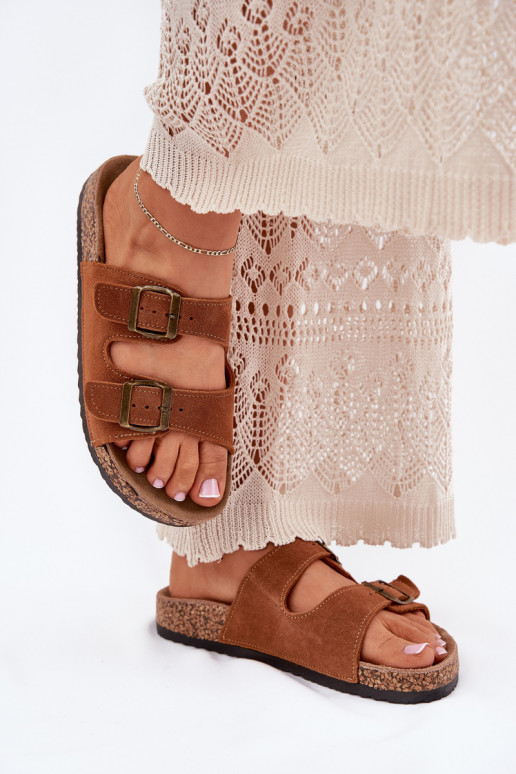 Pantoufles de Suèdes Sur une semelle en liège avec boucles marron Tavira