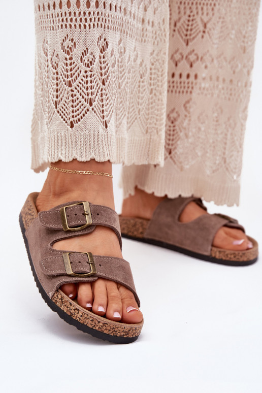 Pantoufles de Suèdes Sur une semelle en liège avec boucles beige Tavira