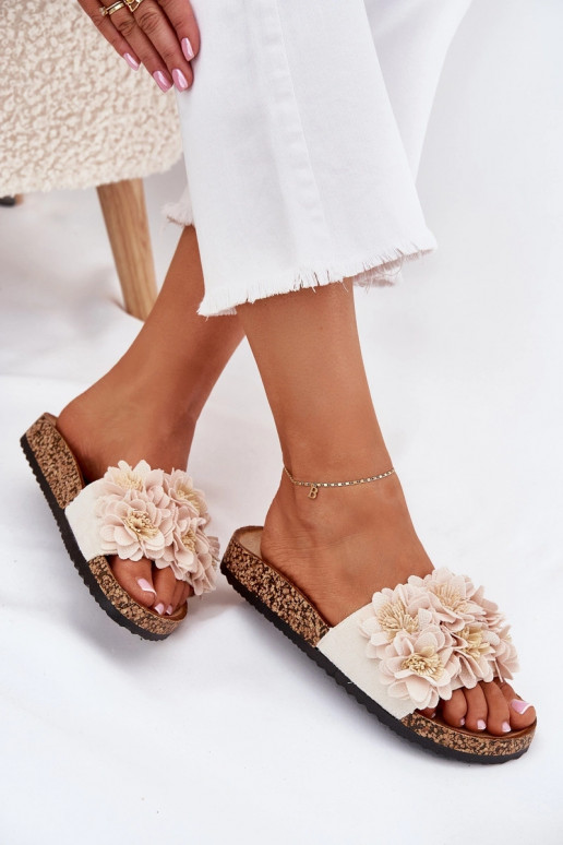 Chaussons couleur sable sur semelle en liège avec motifs floraux décoratifs Seleneza