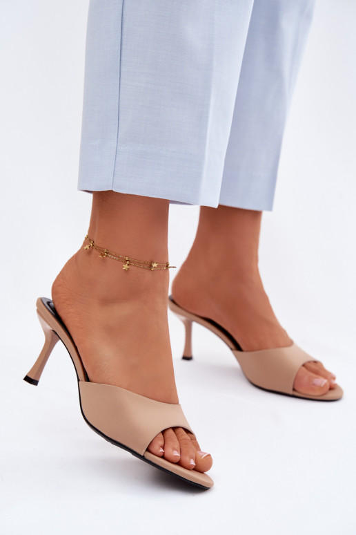 Pantoufles pour femmes avec des talons fins  beige Selmira