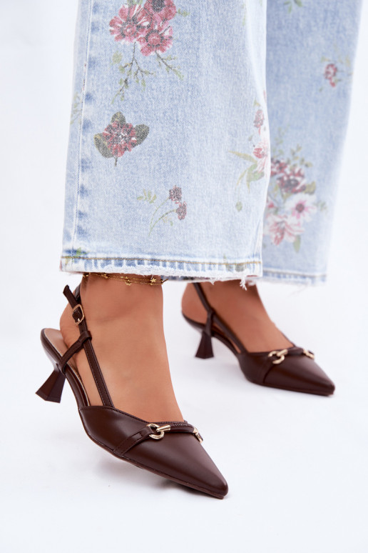 Sandales pour femmes avec des talons Ze Szpiczastymi Noskami marron Felessa