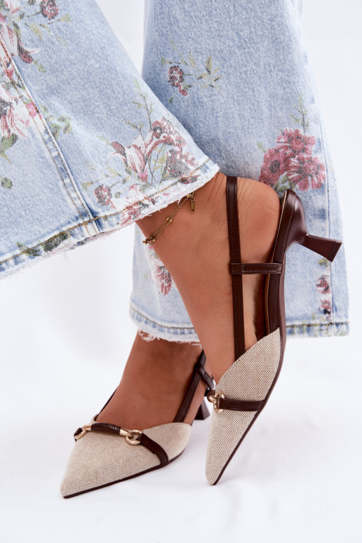 Sandales pour femmes avec des talons Ze Szpiczastymi Noskami brun-beige Felessa