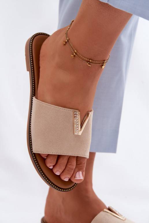 Chaussons pour femmes avec détails décoratifs couleur sable Nelmira