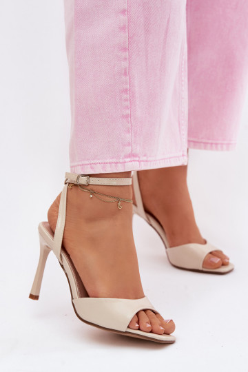 Sandales couleur sable pour femmes avec talons fins en simili cuir Olissey 2