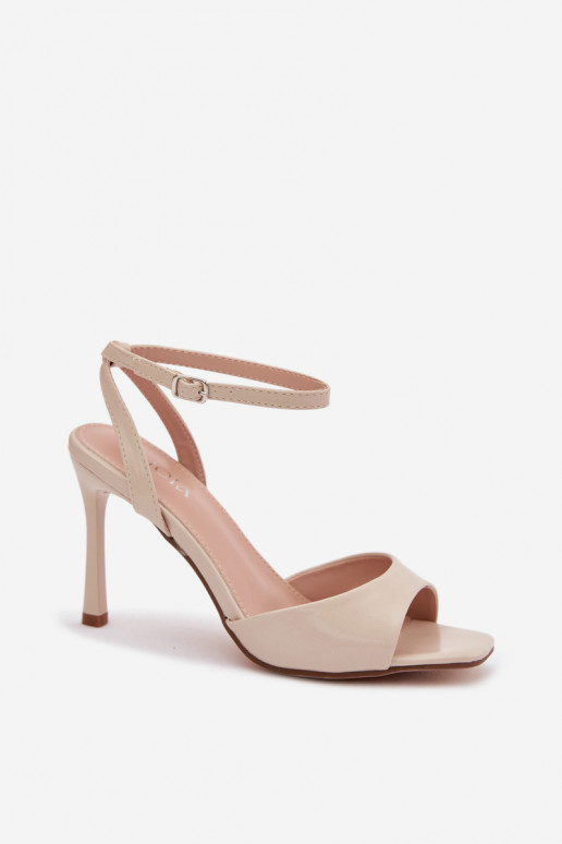 Sandales couleur sable pour femmes avec talons fins en simili cuir Olissey