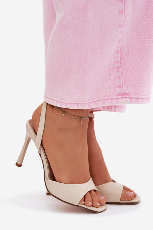 Sandales couleur sable pour femmes avec talons fins en simili cuir Olissey