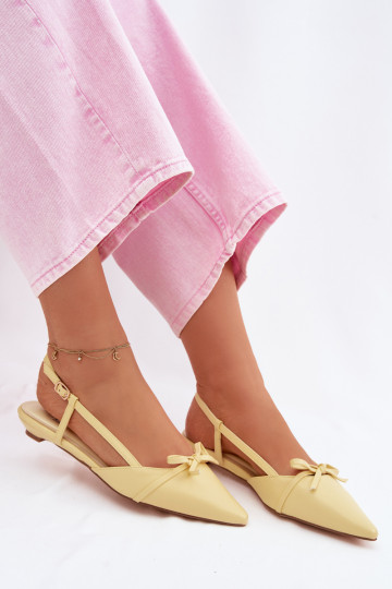 Sandales jaunes pour femmes en simili cuir sur un petit talon Jelmera