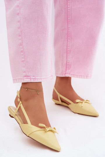 Sandales pour femmesImitacji Skóry Sur un talon bas couleur jaune Jelmera 2