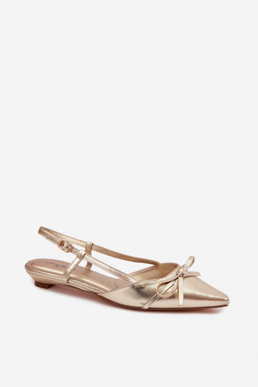 Sandales dorées pour femmes en simili cuir sur un petit talon Jelmera