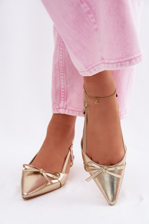 Sandales pour femmesImitacji Skóry Sur un talon bas couleur dorée Jelmera