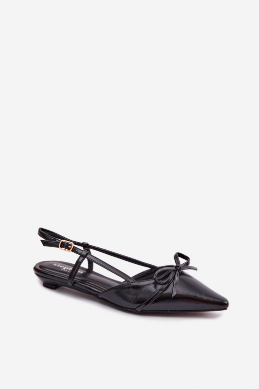 Sandales noires pour femmes en simili cuir sur un petit talon Jelmera