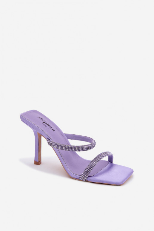 Pantoufles pour femmes avec des talons fins Décoré Cyrkoniami Couleur violette Vittoria