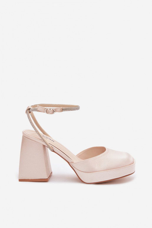 Sandales pour femmes Sur des talons massifs Typu Słupek Pasek avec des yeux qui clignotent couleur dorée Seraphina