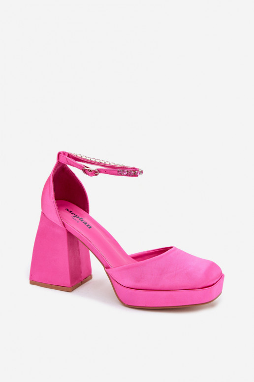 Sandales roses à talons et finition satinée Calistae