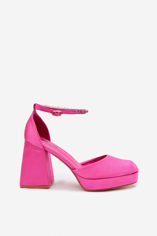 Sandales roses à talons et finition satinée Calistae