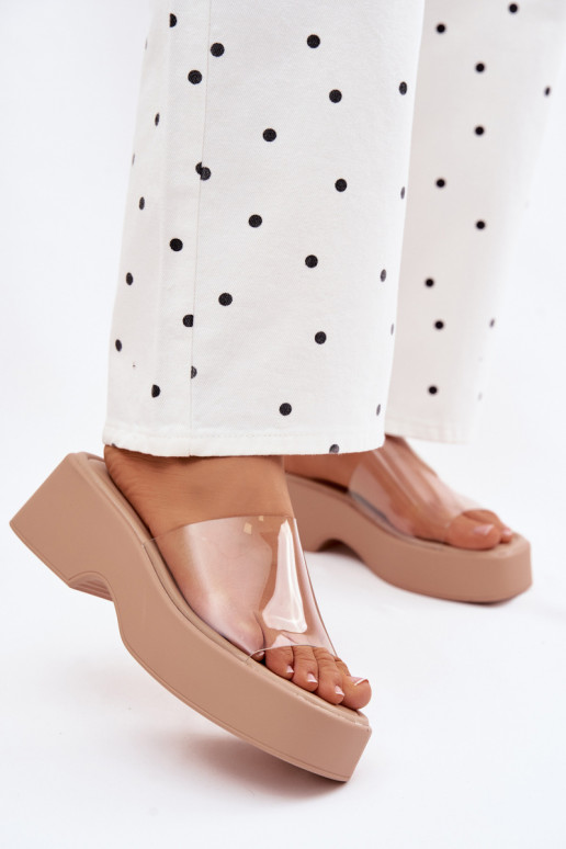 Pantoufles pour femmes avec une plateformeTransparentnym Bandesem beige Selestia