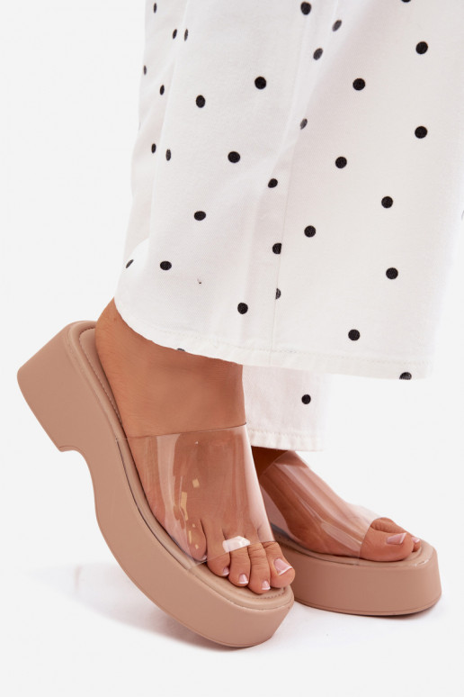 Pantoufles pour femmes avec une plateformeTransparentnym Bandesem beige Selestia
