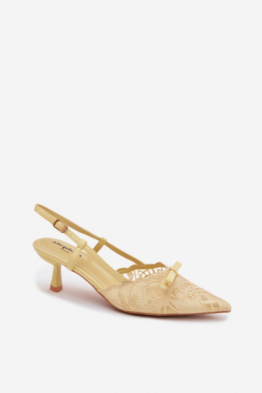 Sandales à lacets Féminin Activé obcasie avec des rubans couleur jaune Il fautribelle