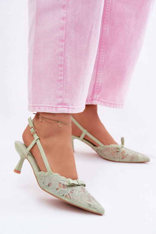 Sandales à lacets Féminin Activé obcasie avec des rubans couleur verte Il fautribelle