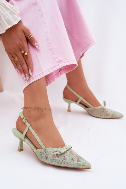 Sandales à lacets Féminin Activé obcasie avec des rubans couleur verte Il fautribelle