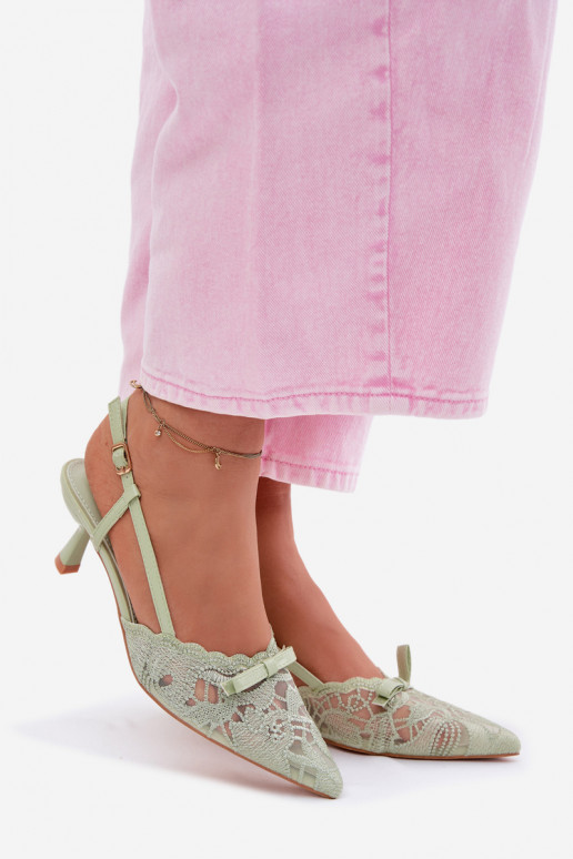 Sandales à lacets Féminin Activé obcasie avec des rubans couleur verte Il fautribelle