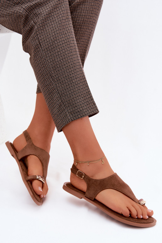 Sandales plates dorées avec des détails en daim synthétique couleur marron Jelviane