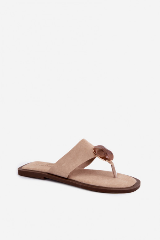 Chaussons plats couleur sable avec des ornements en daim synthétique Selvessa