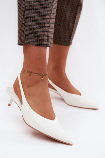 Sandales vernies blanches avec des talons en cuir synthétique Averelle 2