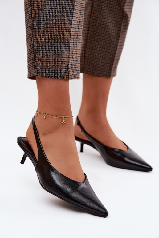 Sandales vernies noires avec des talons en cuir synthétique Averelle