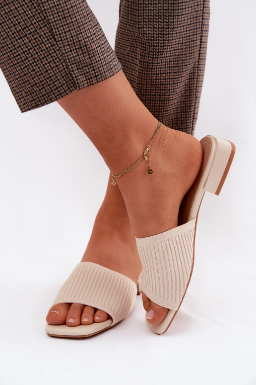  Pantoufles pour femmes avec des talons larges couleur ivoire Belissea