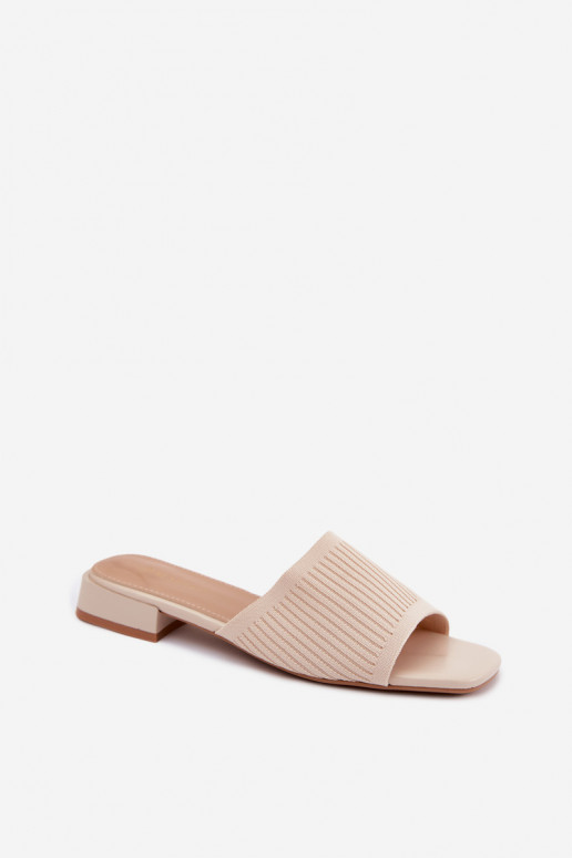 Chaussons en ivoire pour femmes avec de larges talons Belissea