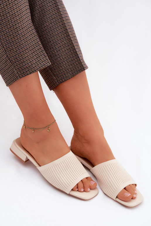  Pantoufles pour femmes avec des talons larges couleur ivoire Belissea