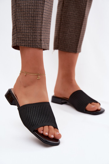 Chaussons pour femmes noirs avec de larges talons Belissea 2