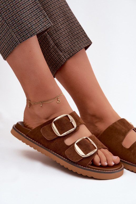 Chaussons pour femmes dorés avec des boucles en daim synthétique couleur marron Averia