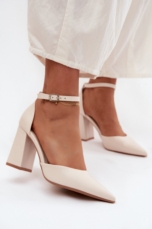 Chaussures avec des talonsImitacji Skóry couleur ivoire Selvra