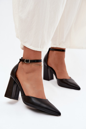Chaussures avec des talonsImitacji Skóry couleur noire Selvra 2