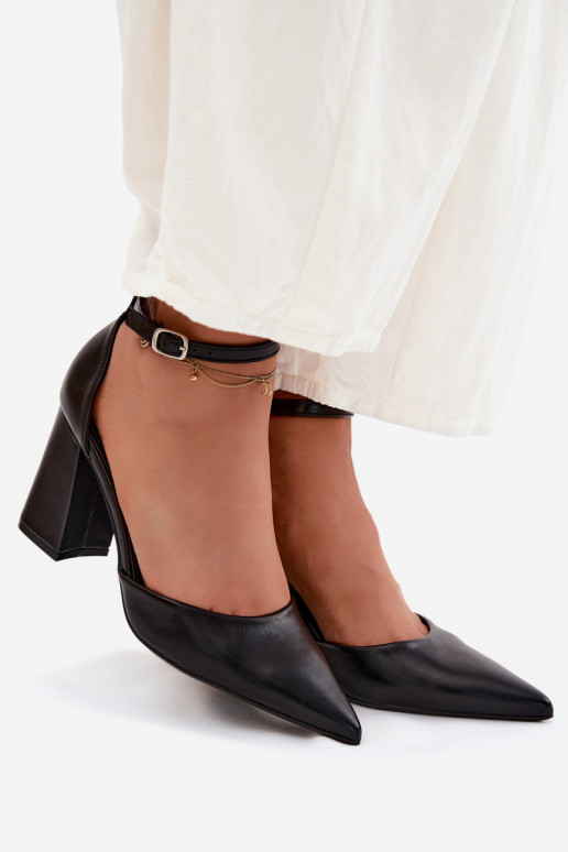 Escarpins en cuir synthétique couleur noire Selvra