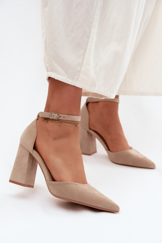 Chaussures avec des talonsImitacji en daimu beige Selvra
