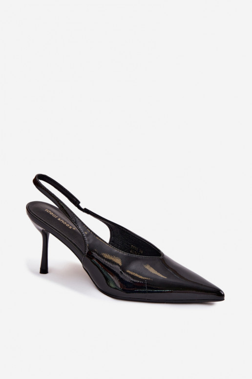 avec effet vernis chaussures à talons hauts des sandales en cuir écologique couleur noire Norvra